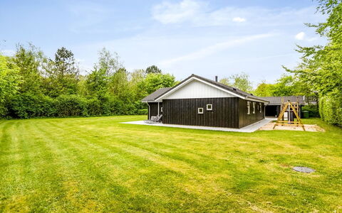 Manderup - 30Km from the Sea: Maison, Domicile, Zone Résidentielle, Toit, Chalet, Lot Terre, Biens, Cour, Jardin, Siding