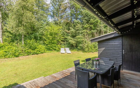 Vitus - 30Km from the Sea: Toit, Maison, Domicile, Chalet, Porte, Siding, Plate-Forme, Porche, Planche, Dur