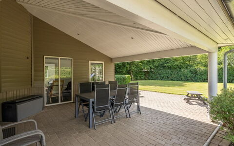 Anica - 29Km from the Sea: Chalet, Domicile, Maison, Toit, Porche, Biens, Siding, Batiments Jardin, Ferme, Cour