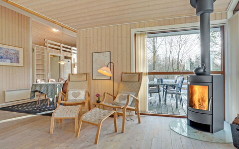 Swarte - 30Km from the Sea: Maison, Domicile, Toit, Chalet, Biens, Aménagement Paysager, Batiments Jardin, Siding, Ferme