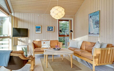 Swarte - 30Km from the Sea: Meubles, Design Intérieur, Sol, Bois, Sol, Plafond, Canapé, Salon, Éclairage, Pièce
