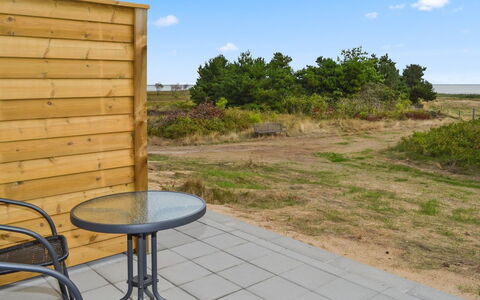Deetje - 5Km from the Sea: Meubles, Design Intérieur, Sol, Bois, Sol, Plafond, Parquet, Chaise, Table, Éclairage