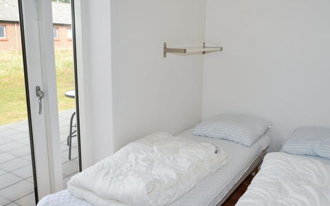 Deetje - 5Km from the Sea: Meubles, Design Intérieur, Sol, Bois, Sol, Plafond, Parquet, Chaise, Table, Éclairage