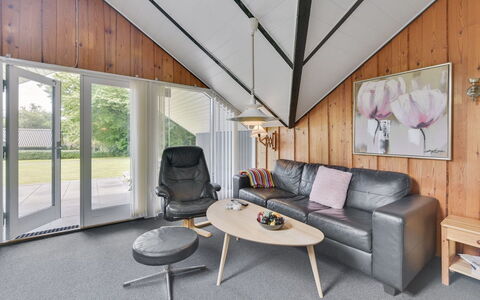 Leonard - 30Km from the Sea: Design Intérieur, Plafond, Salon, Pièce, Dur, Chaise, Grenier, Grenier, Canapé