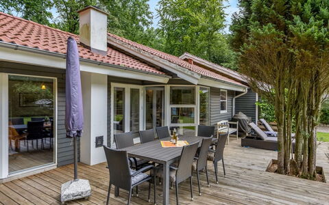 Marret - 30Km from the Sea: Domicile, Chalet, Porche, Dur, Siding, Plate-Forme, Ombre, Planche, Biens, Batiments Jardin