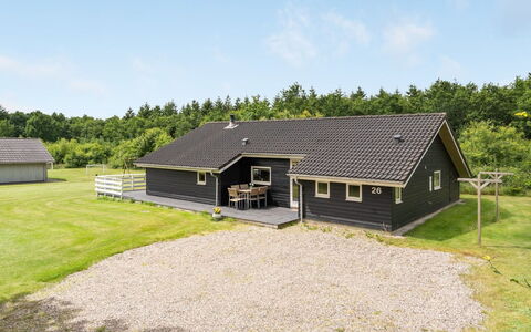 Tatti - 30Km from the Sea: Herbe, Prairie, Paysage, Écorégion, Plaine, Communauté Des Plantes, Lot Terre, Mobilier De Jardin, Prairie, Formations Arbustives