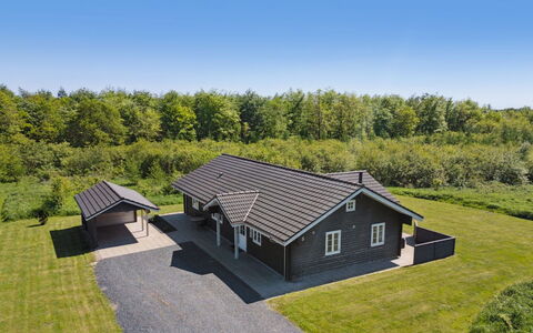 Quanna - 30Km from the Sea: Architecture, Toit, Domicile, Composite, Daylighting, Siding, Allée