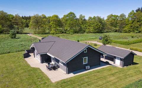 Quanna - 30Km from the Sea: Architecture, Toit, Domicile, Composite, Daylighting, Siding, Allée