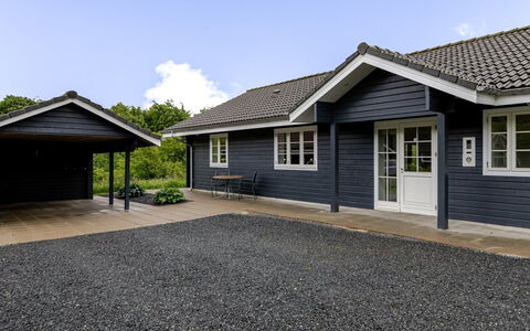 Quanna - 30Km from the Sea: Architecture, Toit, Domicile, Composite, Daylighting, Siding, Allée