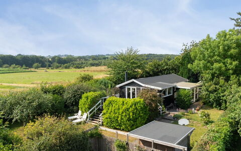 Lelle - 350M from the Sea: Bois, Toit, Maison, Chalet, Porte, Domicile, Siding, Lot Terre, Batiments Jardin, Cabanon