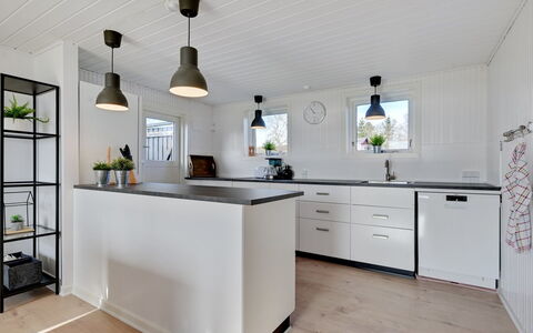 Caren - 125M to the Fjord: Design Intérieur, Plafond, Appartement, Sol, Meubles, Sol, Pièce, Éclairage, Domicile, Canapé