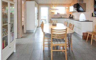 Griselda - 700M from the Sea