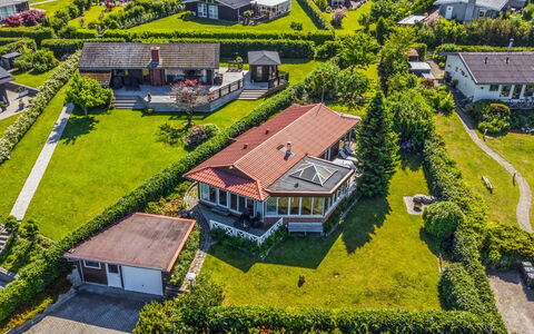 Eleana - 300M to the Fjord: Bois, Toit, Architecture, Domicile, Maison, Chalet, Siding, Dur, Pente, Biens