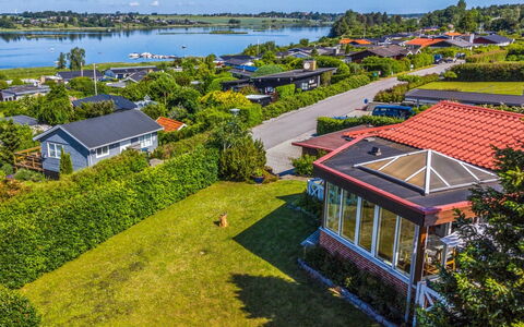 Eleana - 300M to the Fjord: Maison, Domicile, Chalet, Biens, Cour, Ferme, Siding, Batiments Jardin, Porche
