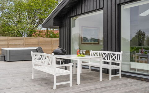 Ajla: Toit, Maison, Domicile, Chalet, Porte, Siding, Plate-Forme, Porche, Planche, Dur
