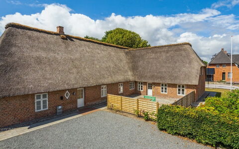 Thordis: Toit, Maison, Domicile, Chalet, Porte, Siding, Plate-Forme, Porche, Planche, Dur