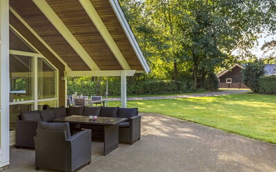 Kaare - 34.2Km from the Sea
