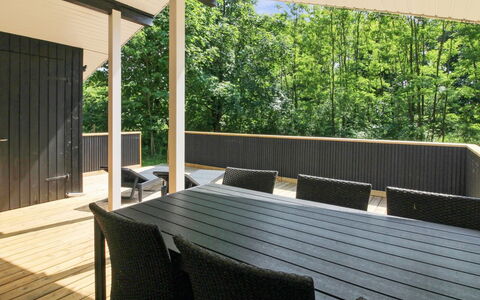 Jutta - 28Km from the Sea: Bois, Sol, Sol, Parquet, Design Intérieur, Porche, Plate-Forme, Ombre, Dur, Plafond
