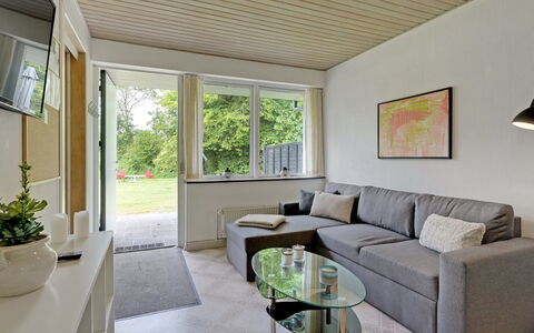 Wisti - 20Km from the Sea: Maison, Toit, Domicile, Chalet, Cabanon, Batiments Jardin, Siding, Cour, Cabane En Rondins, Cabane