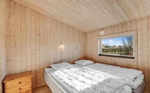 Benjamina - 530M to the Fjord: Meubles, Canapé, Design Intérieur, Sol, Salon, Sol, Throw Pillow, Pièce, Oreiller