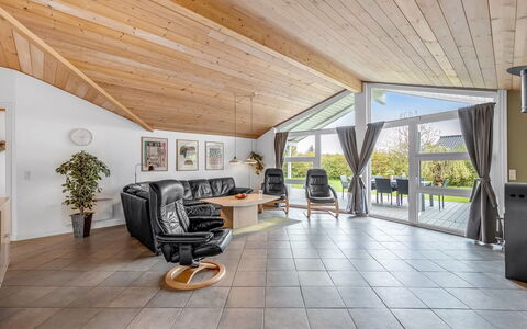 Ingbritt - 700M to the Fjord: Design Intérieur, Bois, Sol, Plafond, Canapé, Meubles, Sol, Salon, Parquet