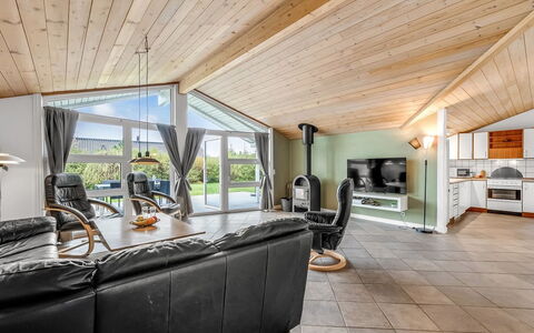 Ingbritt - 700M to the Fjord: Maison, Toit, Domicile, Chalet, Cabanon, Batiments Jardin, Siding, Cour, Cabane En Rondins, Cabane