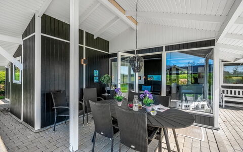 Sigbrith - 350M to the Fjord: Meubles, Design Intérieur, Sol, Bois, Sol, Plafond, Parquet, Chaise, Table, Éclairage