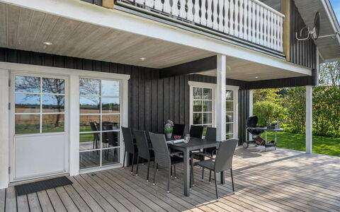Adelia - 850M to the Fjord: Bois, Porche, Domicile, Porte, Plate-Forme, Siding, Dur, Chalet, Planche, Tache De Bois