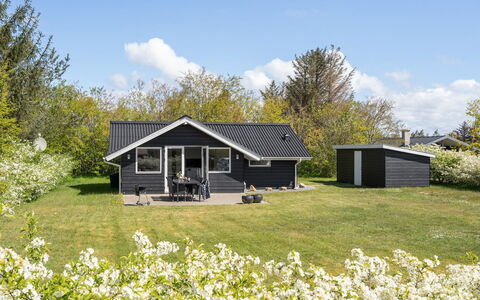 Ingward - 300M to the Fjord: Maison, Domicile, Chalet, Biens, Cour, Ferme, Siding, Batiments Jardin, Porche