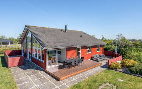 Hedevig - 800M to the Fjord: Meubles, Design Intérieur, Sol, Bois, Sol, Plafond, Parquet, Chaise, Table, Éclairage