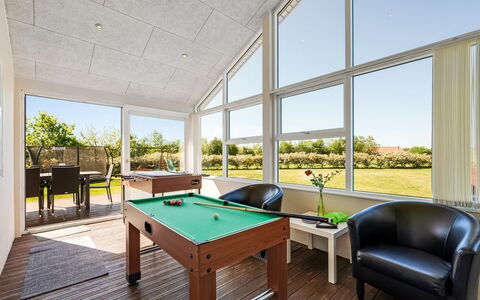 Hedevig - 800M to the Fjord: Meubles, Design Intérieur, Sol, Bois, Sol, Plafond, Parquet, Chaise, Table, Éclairage