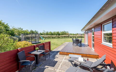 Hedevig - 800M to the Fjord: Meubles, Design Intérieur, Sol, Bois, Sol, Plafond, Parquet, Chaise, Table, Éclairage