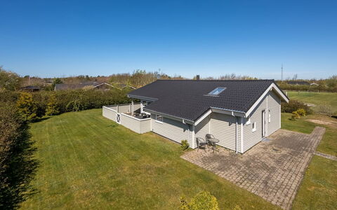 Ellis - 700M to the Fjord: Domicile, Zone Résidentielle, Maison, Chalet, Toit, Lot Terre, Siding, Jardin, Biens, Pelouse