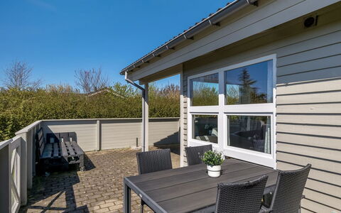Ellis - 700M to the Fjord: Domicile, Zone Résidentielle, Maison, Chalet, Toit, Lot Terre, Siding, Jardin, Biens, Pelouse