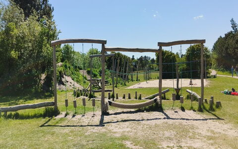 Heide - 750M to the Fjord: Espace Public, Des Loisirs, Parc, Jardin, Équipement Extérieur Play, Aménagement Paysager, Terrain De Jeux, Clôture