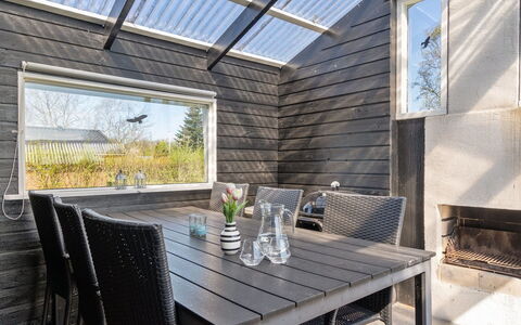 Miikka - 800M to the Fjord: Chalet, Domicile, Maison, Toit, Porche, Biens, Siding, Batiments Jardin, Ferme, Cour