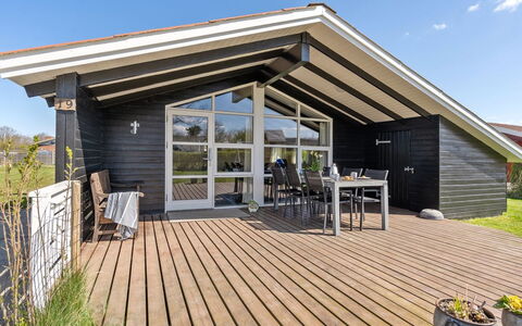 Miikka - 800M to the Fjord: Chalet, Domicile, Maison, Toit, Porche, Biens, Siding, Batiments Jardin, Ferme, Cour
