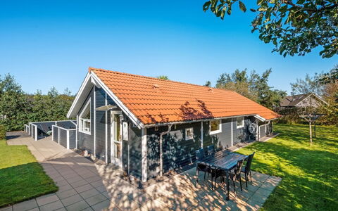 Thit - 1.2Km to the Fjord: Maison, Domicile, Chalet, Biens, Cour, Ferme, Siding, Batiments Jardin, Porche