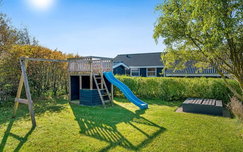 Thit - 1.2Km to the Fjord: Meubles, Design Intérieur, Sol, Bois, Sol, Plafond, Parquet, Chaise, Table, Éclairage