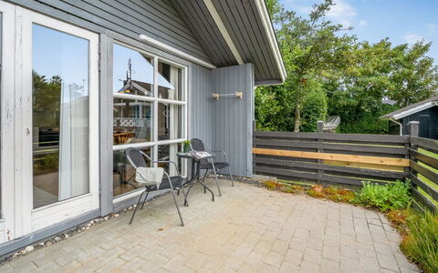 Remo - 990M to the Fjord: Bois, Siding, Domicile, Porte, Chalet, Porche, Plate-Forme, Chaise, Jardin, Cour