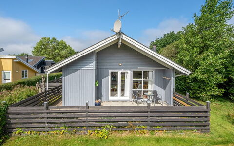 Remo - 990M to the Fjord: Maison, Chalet, Domicile, Siding, Couverture De Sol, Porche, Jardin, Planche, Cour, Batiments Jardin