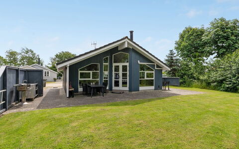 Jarik - 1.2Km to the Fjord: Toit, Chalet, Domicile, Ombre, Siding, Ferme, Porche, Structure En Plein Air, Batiments Jardin
