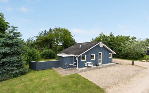 Jarik - 1.2Km to the Fjord: Toit, Chalet, Domicile, Ombre, Siding, Ferme, Porche, Structure En Plein Air, Batiments Jardin