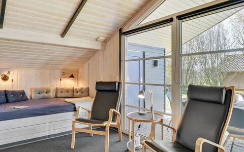 Martina - 560M to the Fjord: Meubles, Design Intérieur, Sol, Bois, Sol, Plafond, Parquet, Chaise, Table, Éclairage