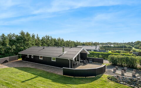 Robertha - 800M to the Fjord: Maison, Domicile, Chalet, Biens, Cour, Ferme, Siding, Batiments Jardin, Porche