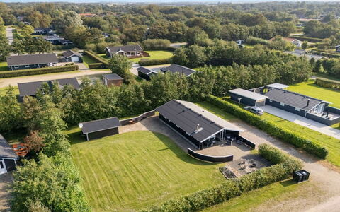 Robertha - 800M to the Fjord: Maison, Domicile, Chalet, Biens, Cour, Ferme, Siding, Batiments Jardin, Porche