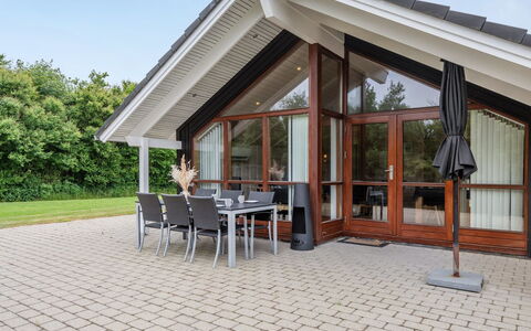 Chermeine - 1.2Km to the Fjord: Bois, Domicile, Ombre, Porche, Chalet, Dur, Biens, Structure En Plein Air, Plate-Forme, Mobilier De Jardin