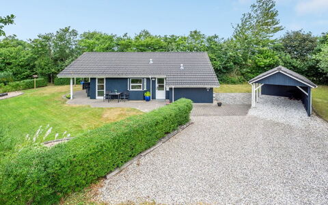Herlugh - 1Km to the Fjord: Toit, Maison, Domicile, Chalet, Biens, Allée, Ferme, Pelouse, Jardin, Siding