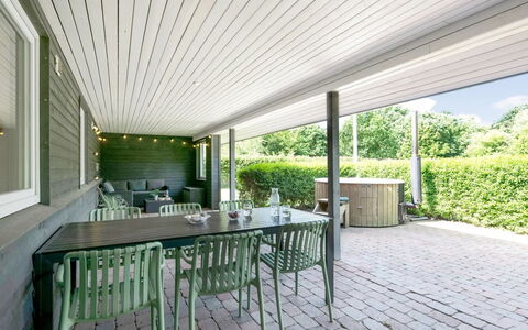 Knag - 800M to the Fjord: Meubles, Design Intérieur, Sol, Bois, Sol, Plafond, Parquet, Chaise, Table, Éclairage