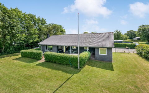 Knag - 800M to the Fjord: Meubles, Design Intérieur, Sol, Bois, Sol, Plafond, Parquet, Chaise, Table, Éclairage